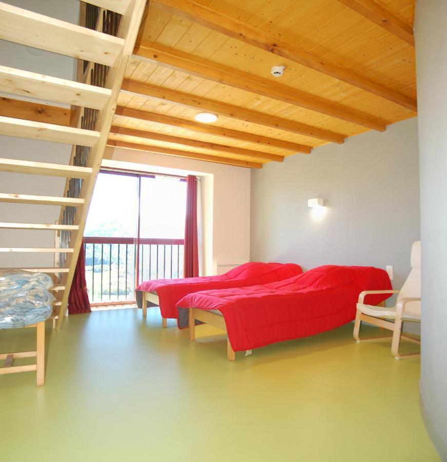 Gite Du Haut Cantal - Appartements Meubles Avec Kitchenette Et Chambres Sans Kitchenette Condat  Eksteriør bilde