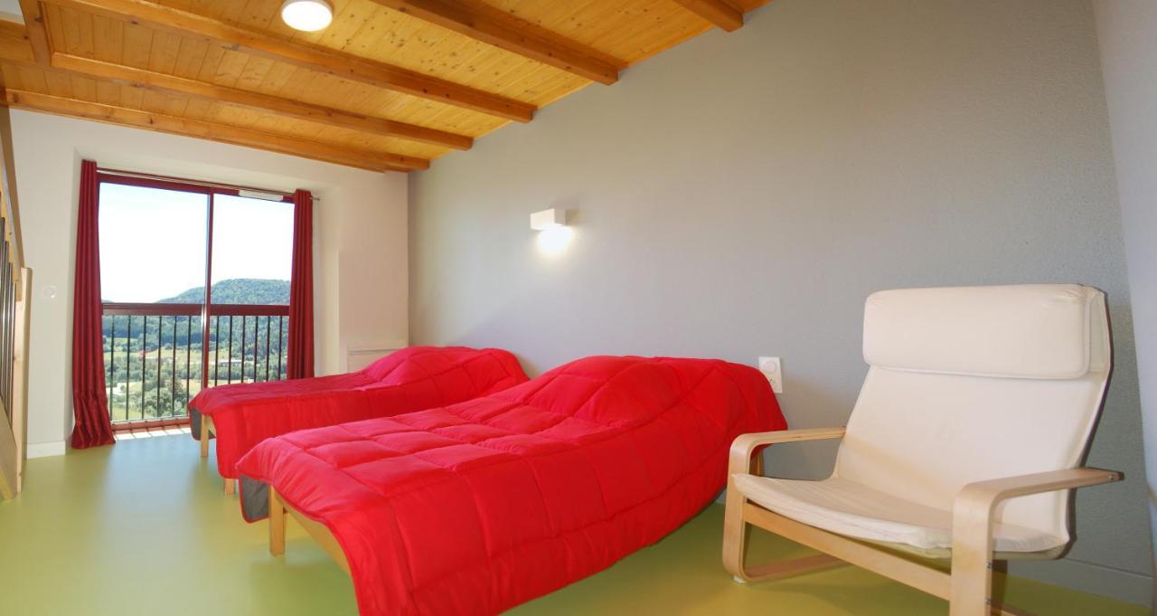 Gite Du Haut Cantal - Appartements Meubles Avec Kitchenette Et Chambres Sans Kitchenette Condat  Eksteriør bilde